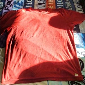 Vuori brick red tee shirt